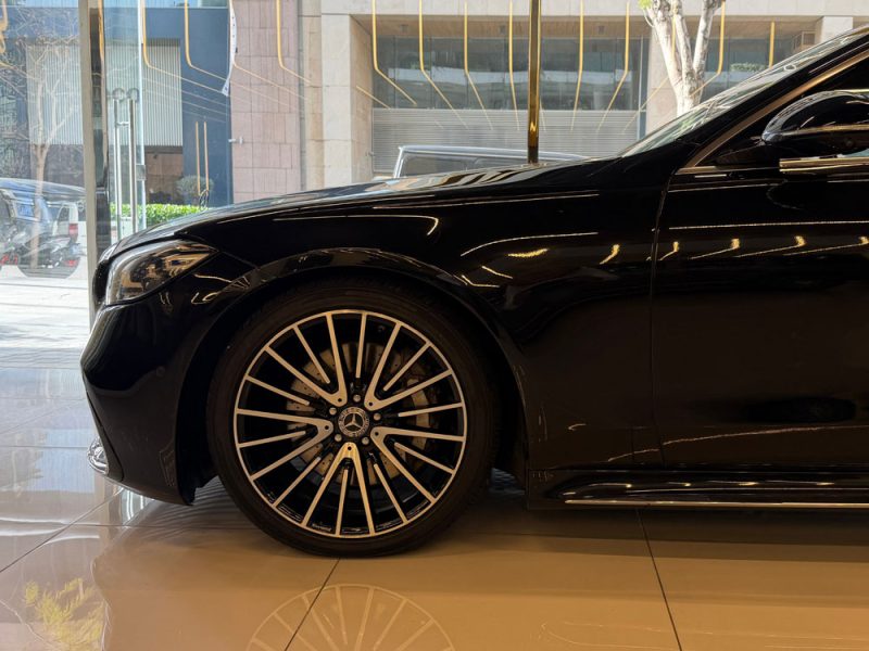 Mercedes-Benz S500