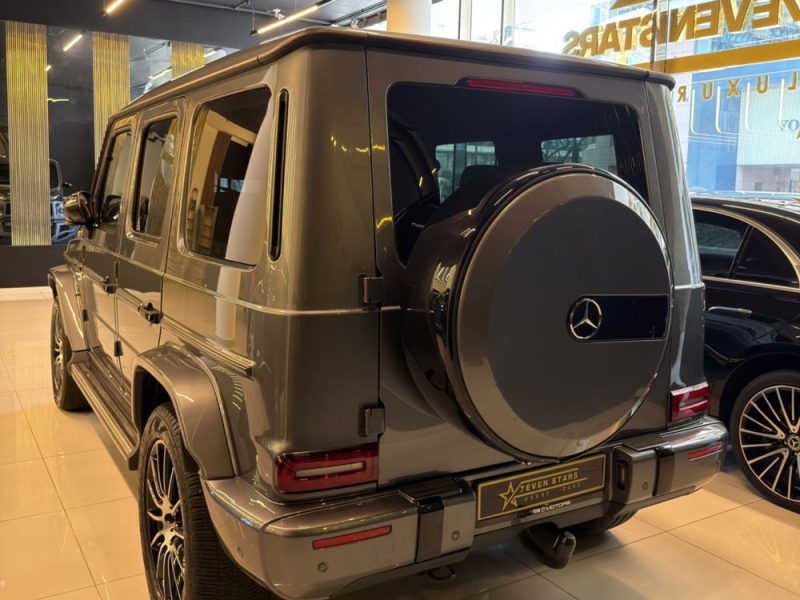 Mercedes-Benz G500