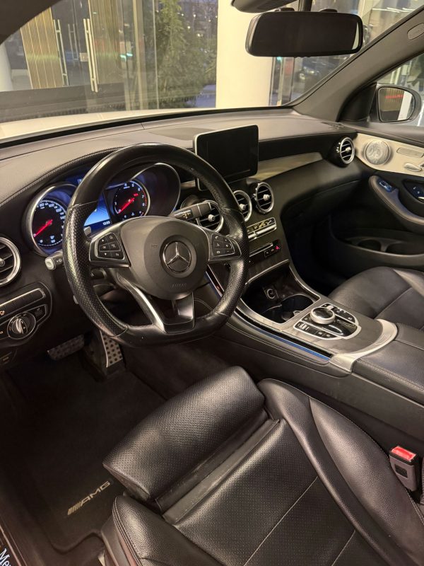 Mercedes-Benz GLC300