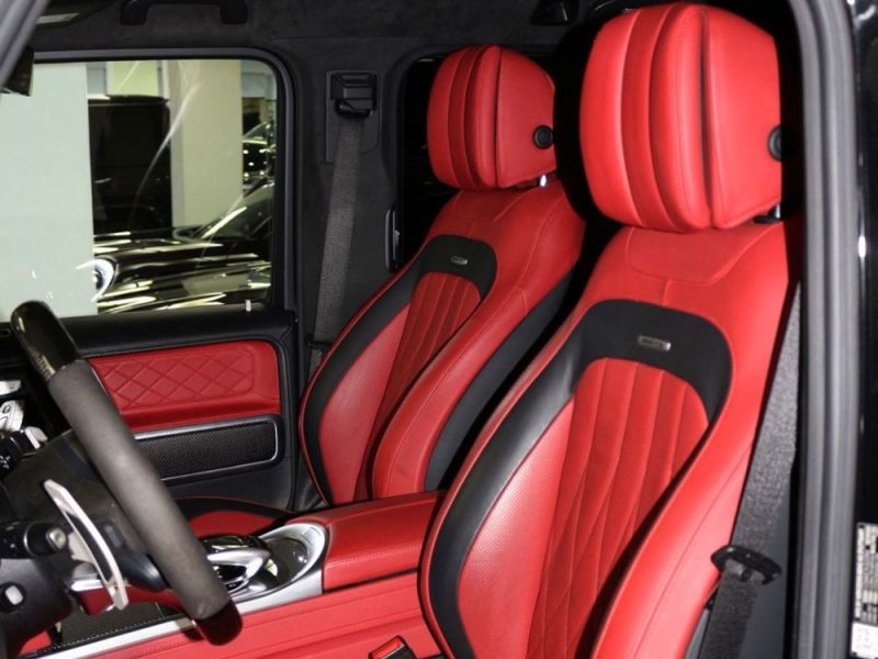 Mercedes-Benz G700 Brabus